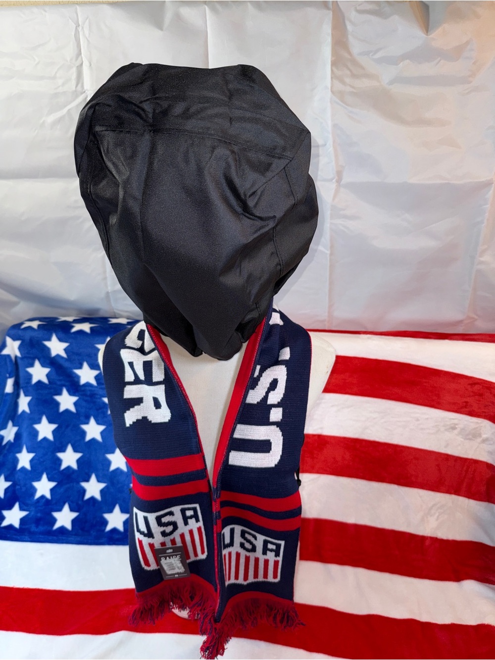 USA Knit Scarf in Navy, Red & White. Soccer Support Scarf & Fraud Capture Hoodie